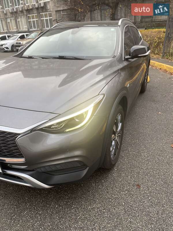 Позашляховик / Кросовер Infiniti QX30 2018 в Києві