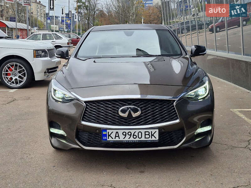 Позашляховик / Кросовер Infiniti QX30 2017 в Києві