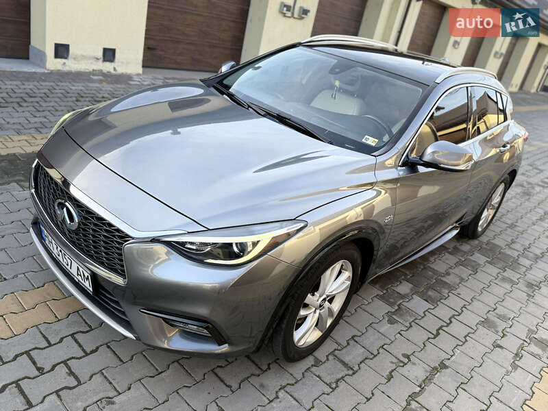 Внедорожник / Кроссовер Infiniti QX30 2016 в Измаиле фото 4 Внедорожник / Кроссовер Infiniti QX30 2016 в Измаиле
