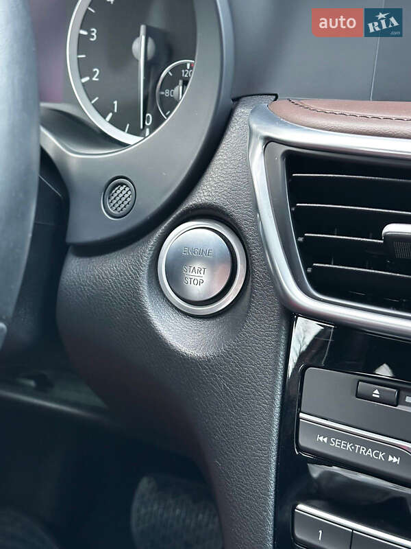 Позашляховик / Кросовер Infiniti QX30 2018 в Одесі