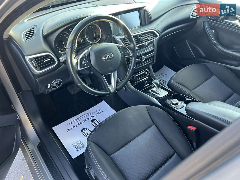 Внедорожник / Кроссовер Infiniti QX30 2017 в Здолбунове