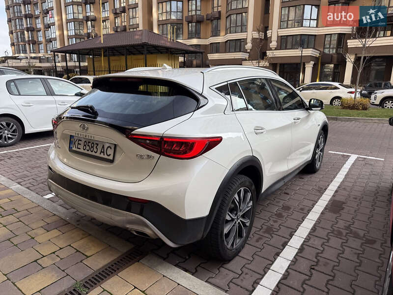 Позашляховик / Кросовер Infiniti QX30 2017 в Софіївській Борщагівці