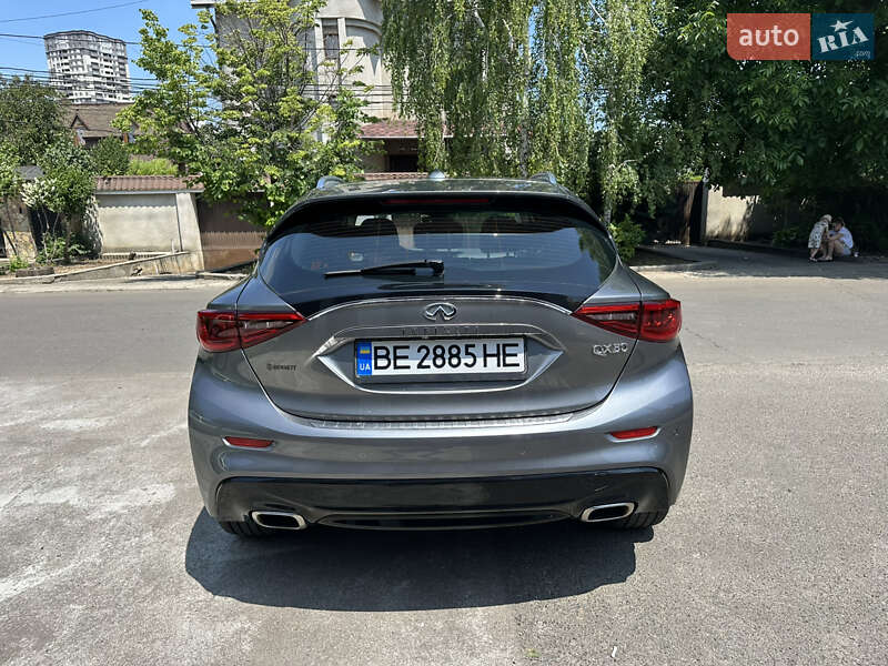 Внедорожник / Кроссовер Infiniti QX30 2016 в Одессе