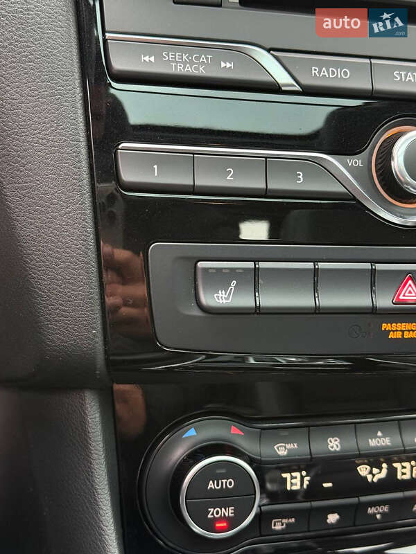 Внедорожник / Кроссовер Infiniti QX30 2018 в Киеве