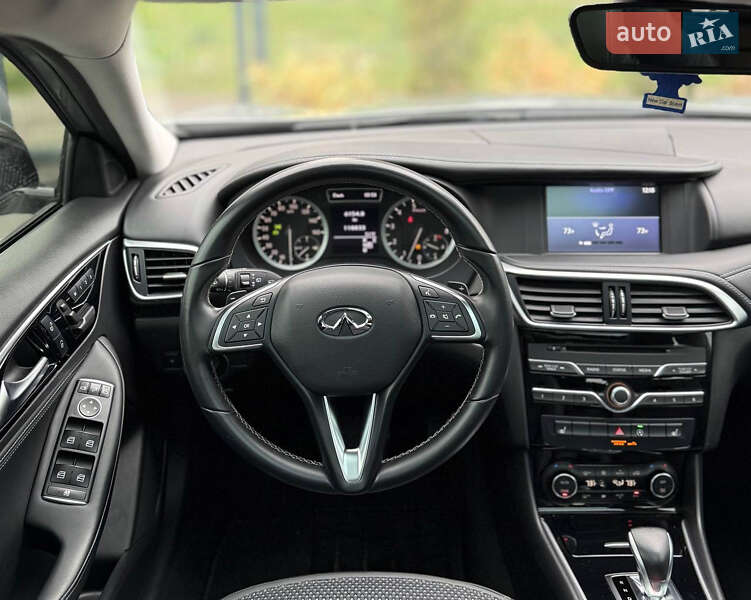 Внедорожник / Кроссовер Infiniti QX30 2018 в Киеве