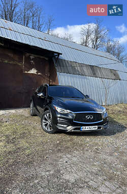 Позашляховик / Кросовер Infiniti QX30 2017 в Могилів-Подільському