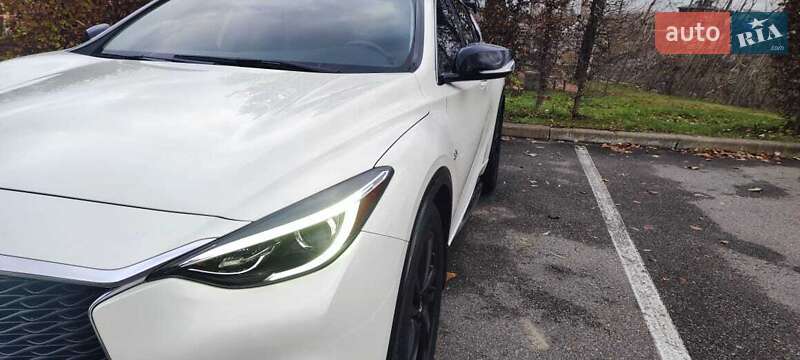 Позашляховик / Кросовер Infiniti QX30 2018 в Києві