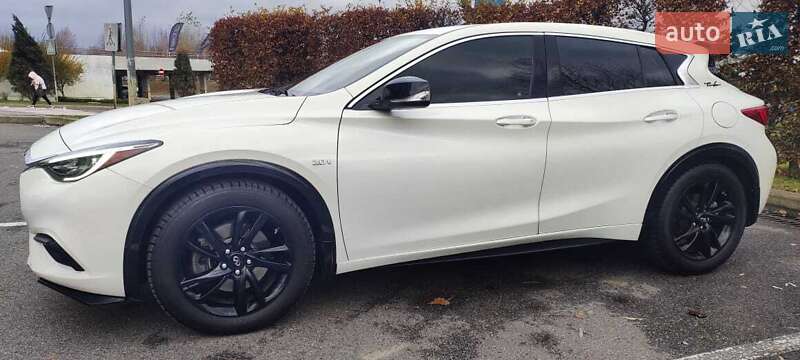 Позашляховик / Кросовер Infiniti QX30 2018 в Києві