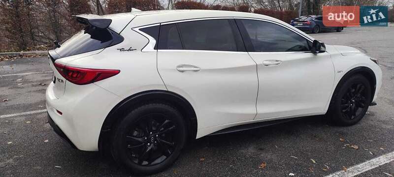 Позашляховик / Кросовер Infiniti QX30 2018 в Києві