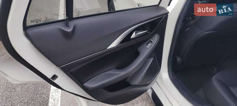 Позашляховик / Кросовер Infiniti QX30 2018 в Києві