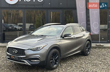 Внедорожник / Кроссовер Infiniti QX30 2016 в Львове