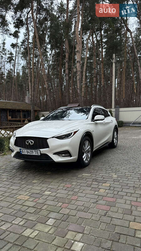 Внедорожник / Кроссовер Infiniti QX30 2017 в Киеве