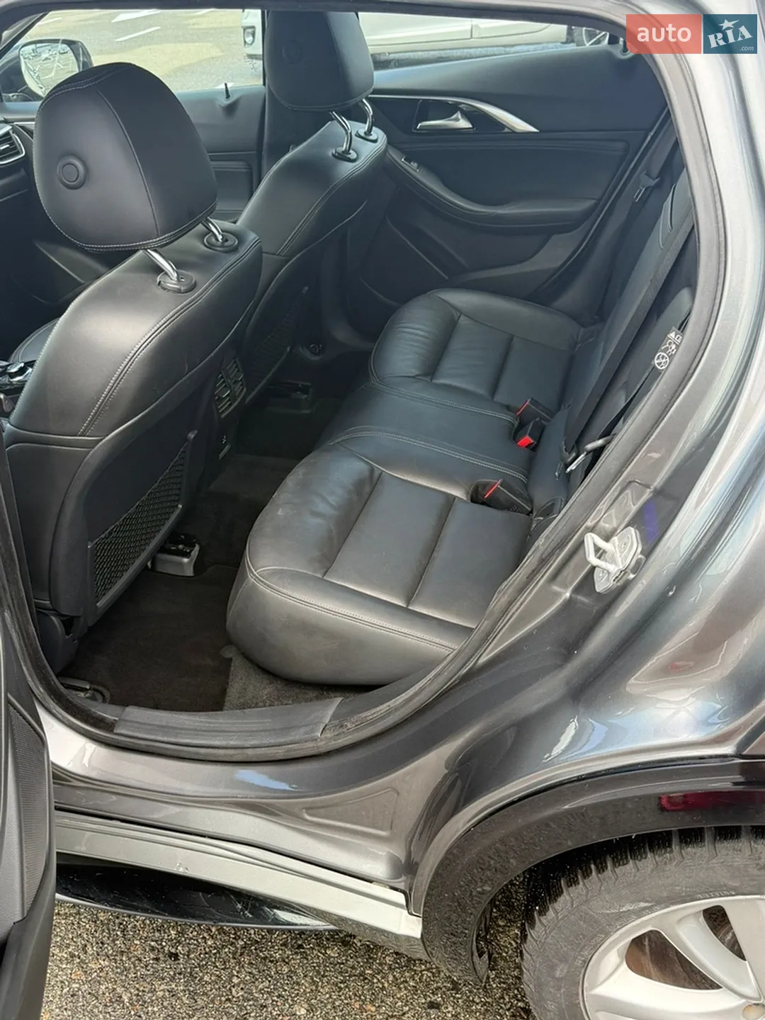 2016 Infiniti QX30 - мініатюра 4