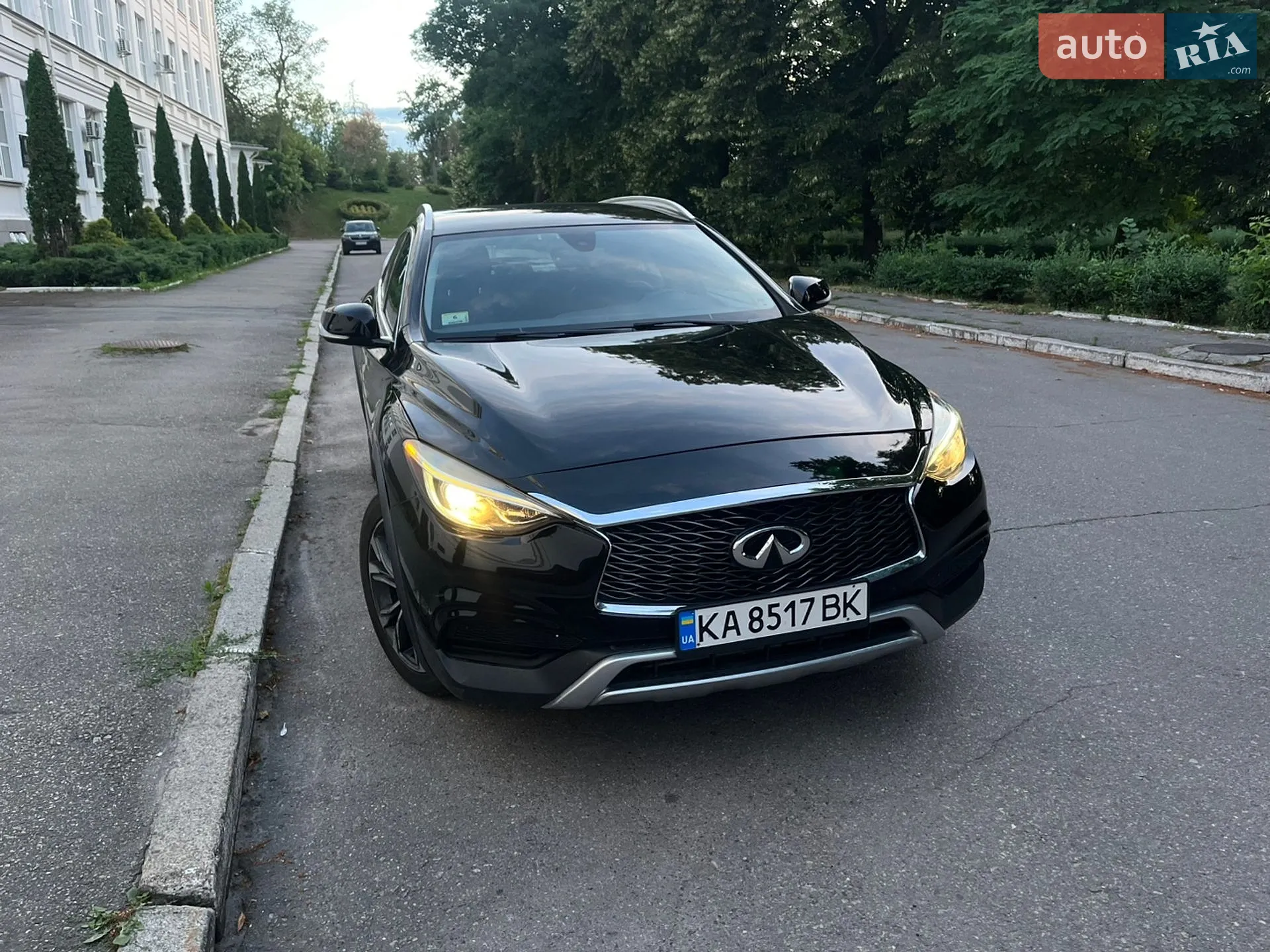 2017 Infiniti QX30 - мініатюра 6