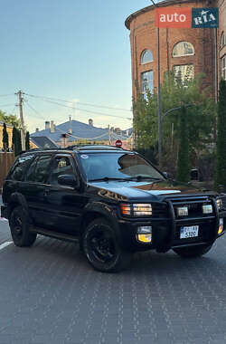 Внедорожник / Кроссовер Infiniti QX4 1996 в Белой Церкви