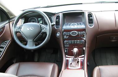 Внедорожник / Кроссовер Infiniti QX50 2015 в Харькове