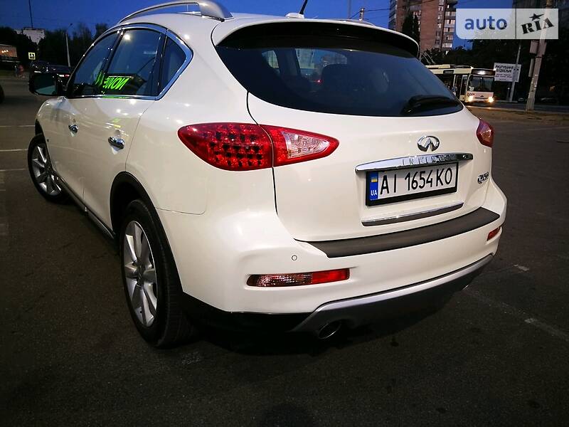 Позашляховик / Кросовер Infiniti QX50 2016 в Білій Церкві