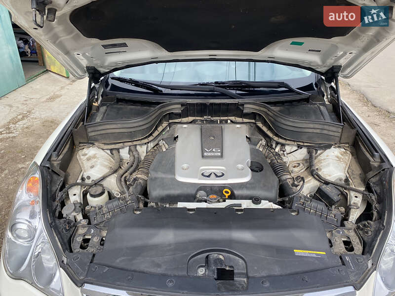 Позашляховик / Кросовер Infiniti QX50 2015 в Миколаєві