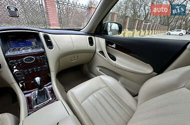 Позашляховик / Кросовер Infiniti QX50 2015 в 