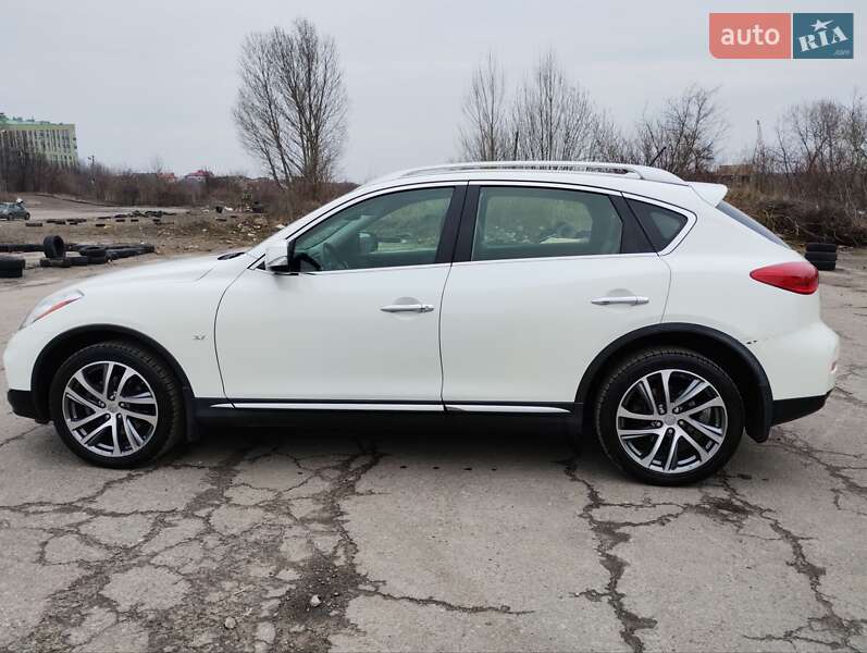 Внедорожник / Кроссовер Infiniti QX50 2017 в Ровно