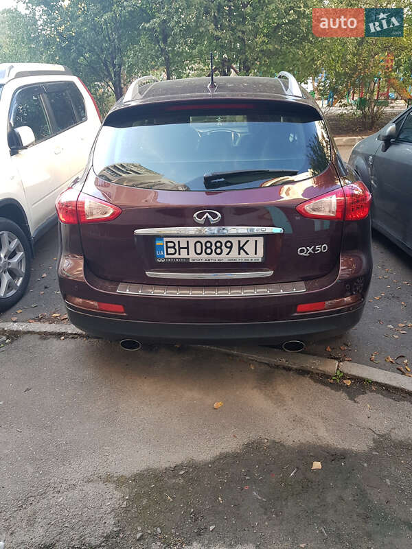 Внедорожник / Кроссовер Infiniti QX50 2014 в Одессе