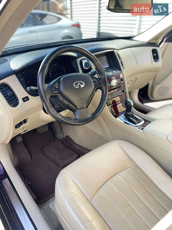 Позашляховик / Кросовер Infiniti QX50 2016 в Вінниці