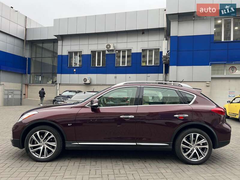 Внедорожник / Кроссовер Infiniti QX50 2016 в Одессе