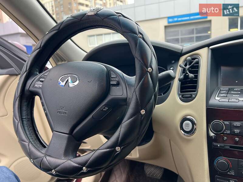 Внедорожник / Кроссовер Infiniti QX50 2016 в Одессе