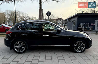 Внедорожник / Кроссовер Infiniti QX50 2014 в Львове