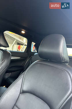 Позашляховик / Кросовер Infiniti QX50 2021 в 