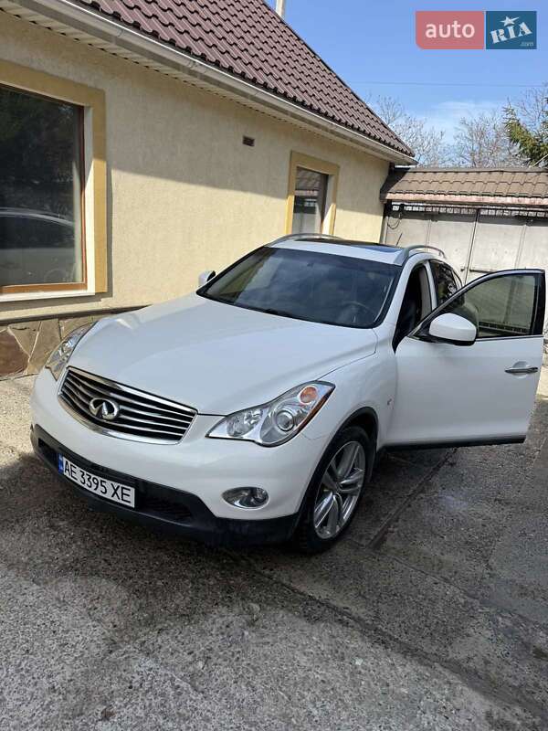 Infiniti QX50 2015