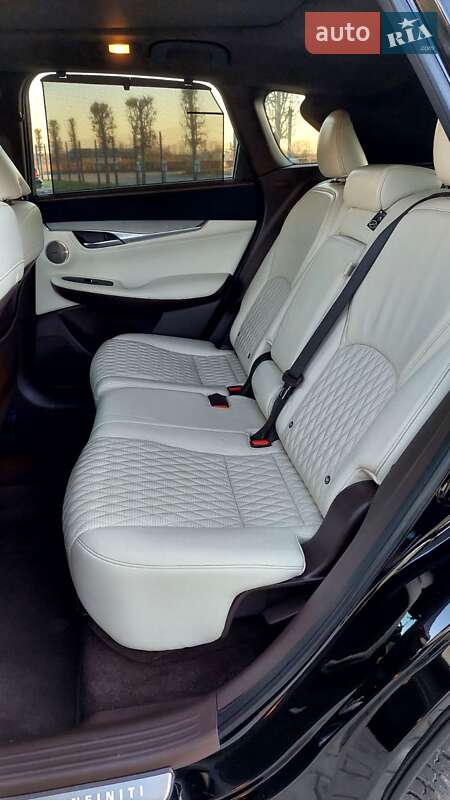 Внедорожник / Кроссовер Infiniti QX50 2018 в Бродах