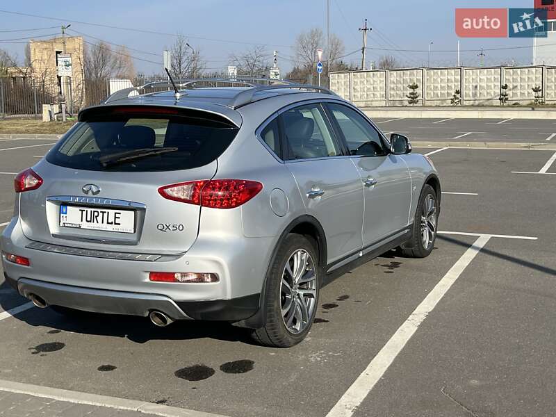 Внедорожник / Кроссовер Infiniti QX50 2017 в Киеве
