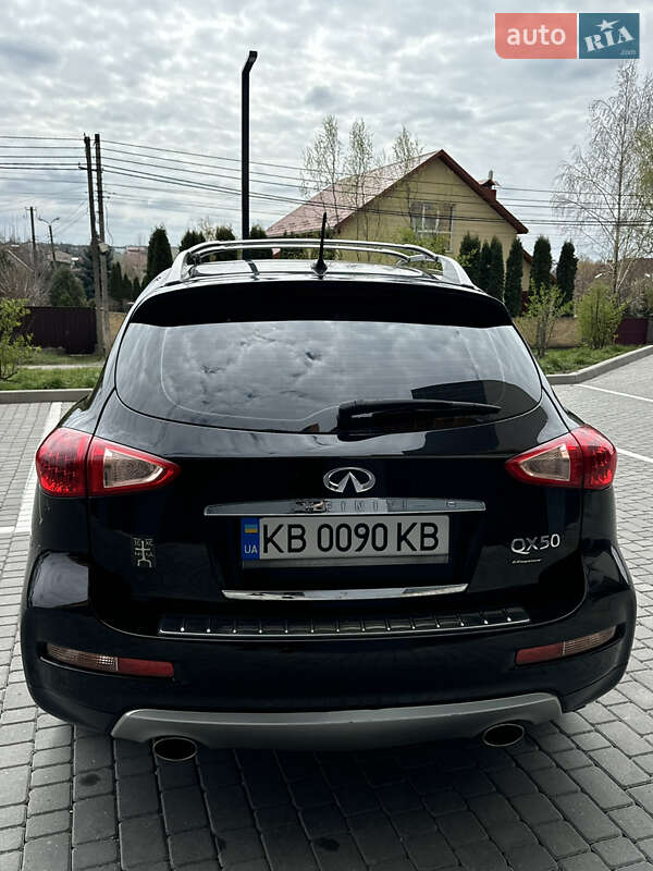 Внедорожник / Кроссовер Infiniti QX50 2017 в Виннице