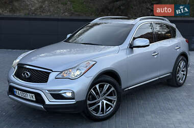 Внедорожник / Кроссовер Infiniti QX50 2017 в 