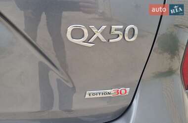 Внедорожник / Кроссовер Infiniti QX50 2019 в 