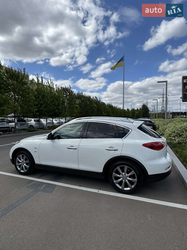 Внедорожник / Кроссовер Infiniti QX50 2013 в Киеве