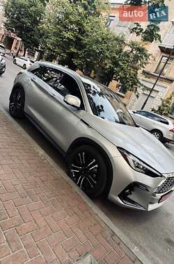 Позашляховик / Кросовер Infiniti QX50 2021 в 