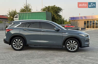 Внедорожник / Кроссовер Infiniti QX50 2022 в 