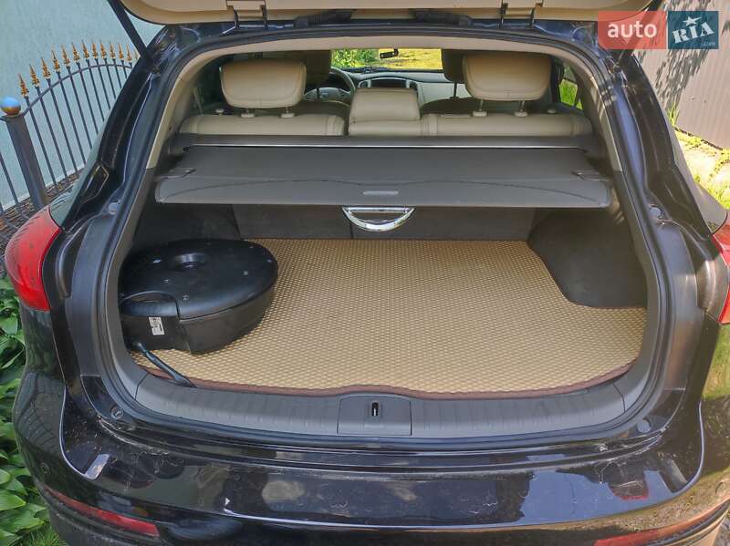 Внедорожник / Кроссовер Infiniti QX50 2013 в Киеве