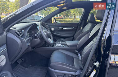 Позашляховик / Кросовер Infiniti QX50 2023 в 