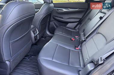 Позашляховик / Кросовер Infiniti QX50 2023 в 