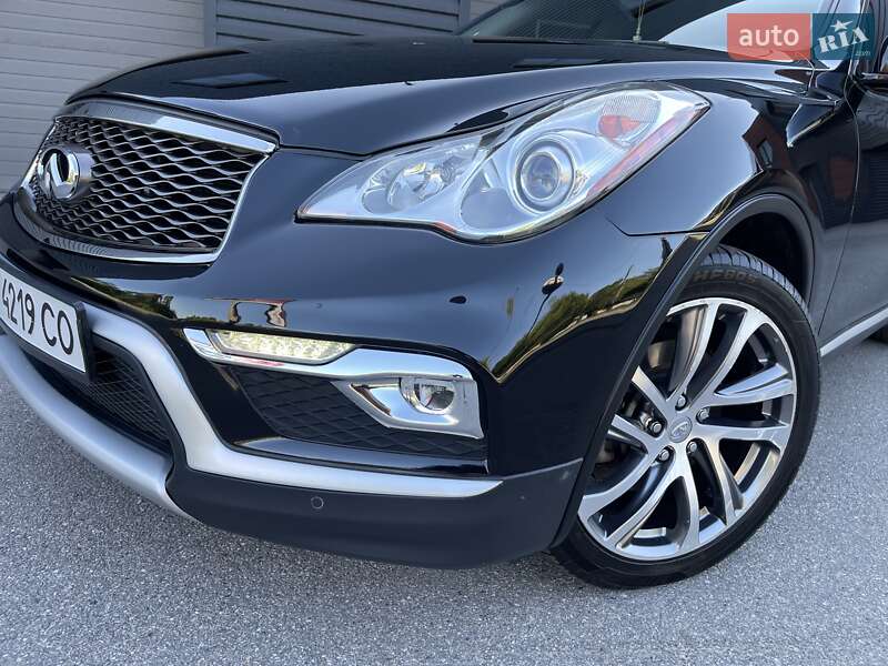 Позашляховик / Кросовер Infiniti QX50 2016 в Харкові