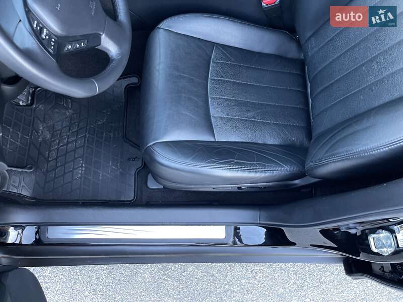 Позашляховик / Кросовер Infiniti QX50 2016 в Харкові