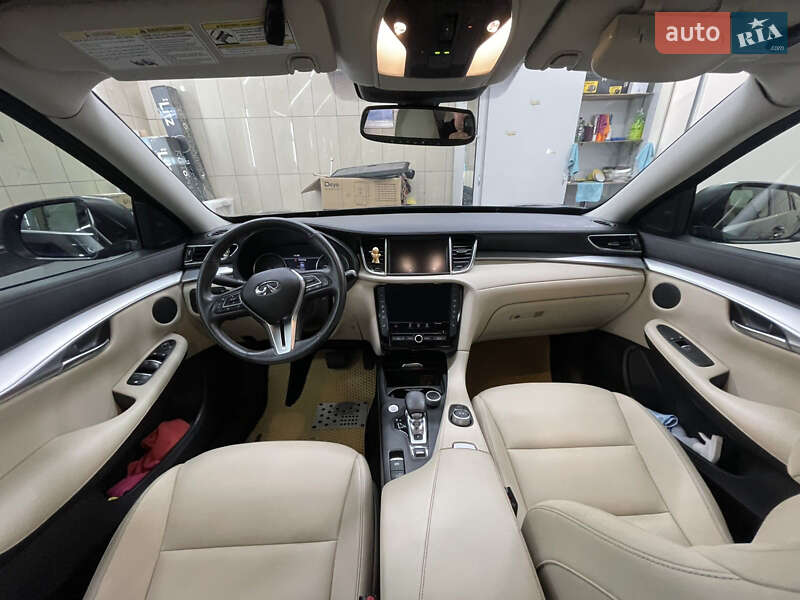 Внедорожник / Кроссовер Infiniti QX50 2019 в Коростене