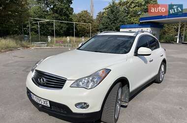 Позашляховик / Кросовер Infiniti QX50 2015 в Дніпрі