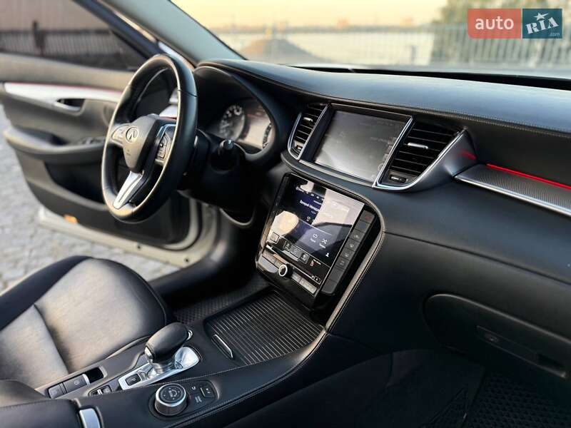 Внедорожник / Кроссовер Infiniti QX50 2019 в Днепре