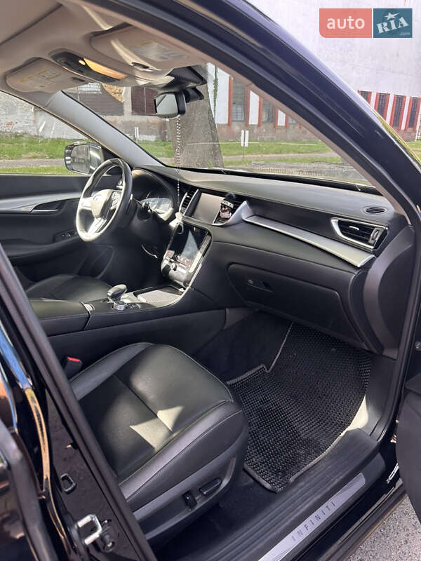 Позашляховик / Кросовер Infiniti QX50 2018 в Львові