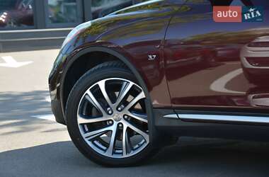 Внедорожник / Кроссовер Infiniti QX50 2016 в 