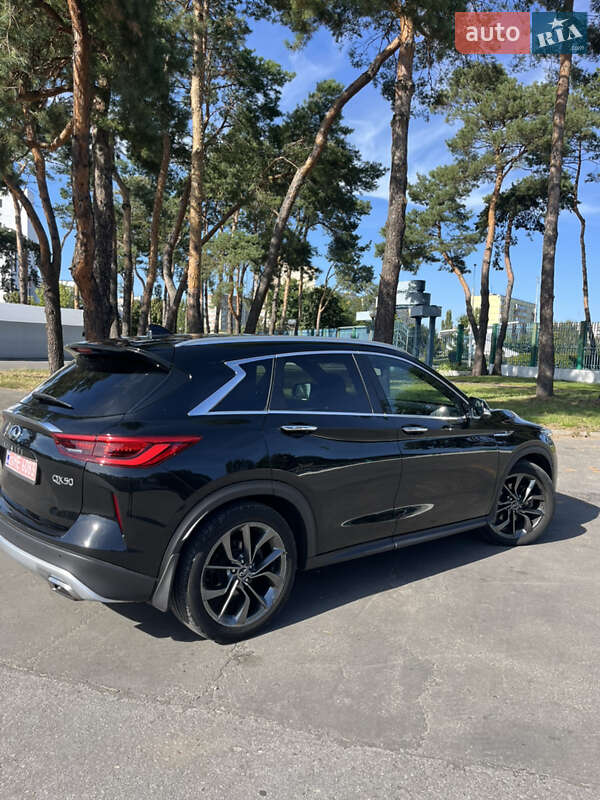 Внедорожник / Кроссовер Infiniti QX50 2019 в Вараше